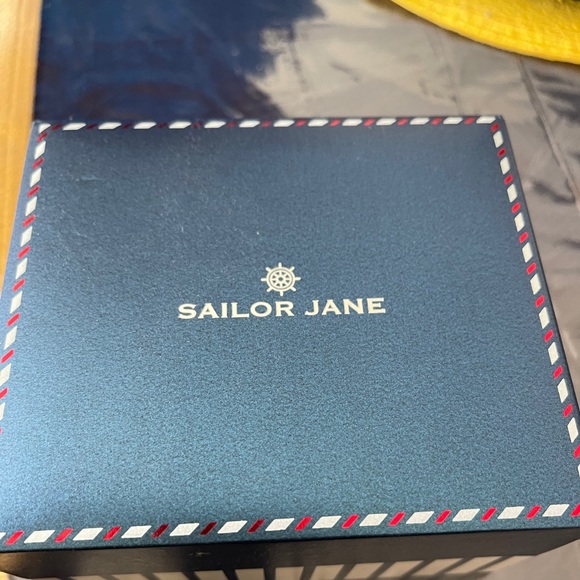 Sailor Jane - Watch/Necklace/Earrings - Picture 3 of 4